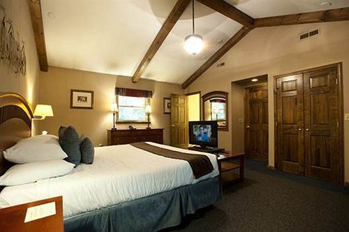 The Biggest Loser Resort Niagara Java Center Экстерьер фото