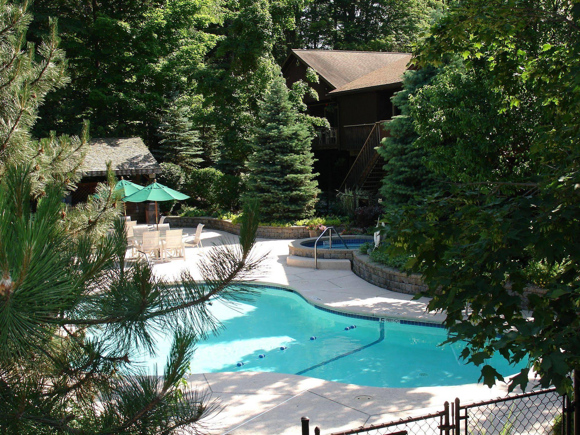The Biggest Loser Resort Niagara Java Center Экстерьер фото